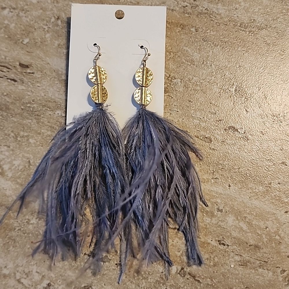 FEATHER Fashion Esrrings